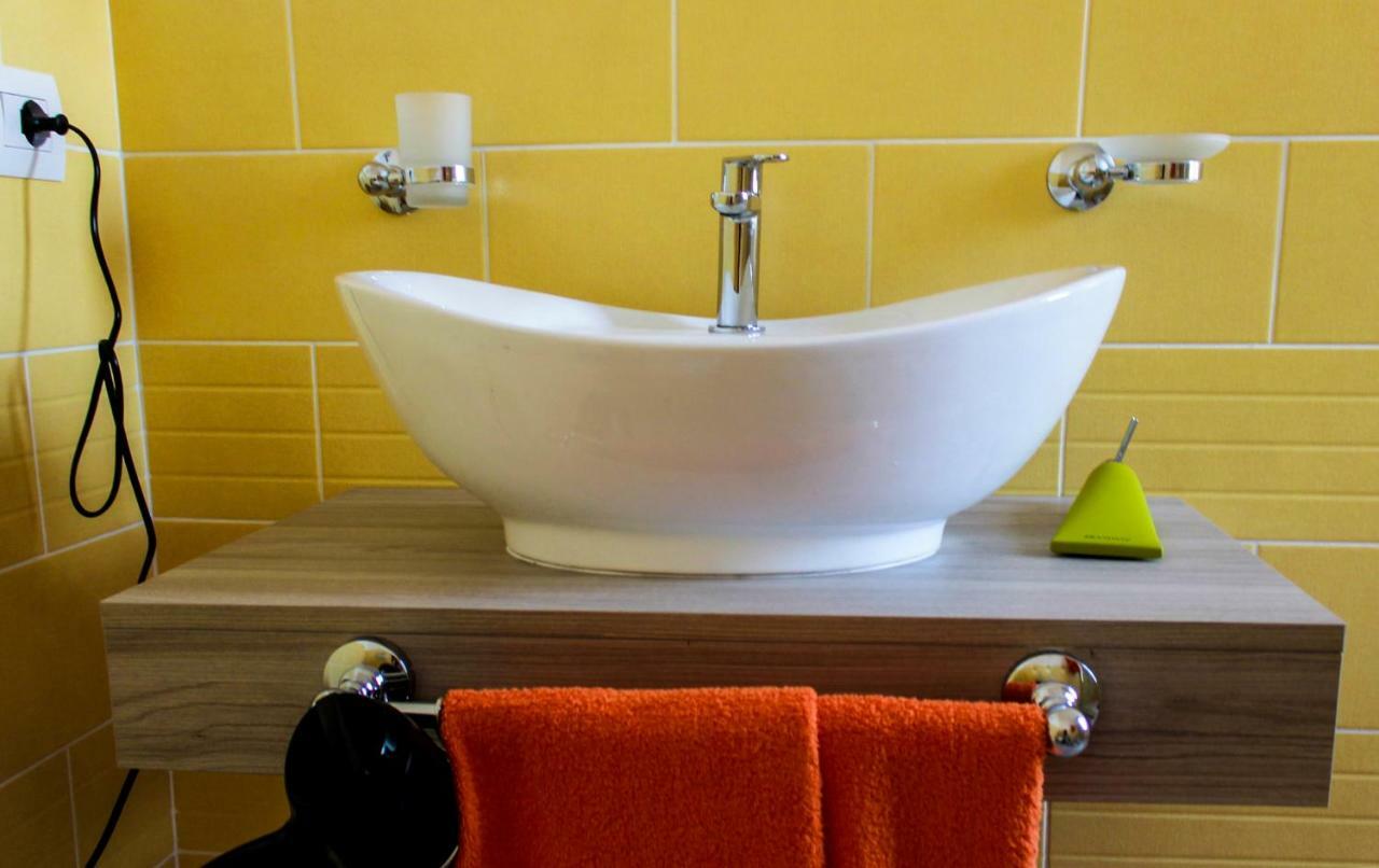 B&B L'Arcobaleno Pula Extérieur photo