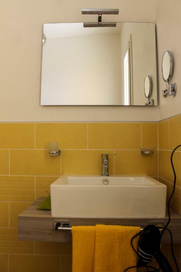 B&B L'Arcobaleno Pula Extérieur photo